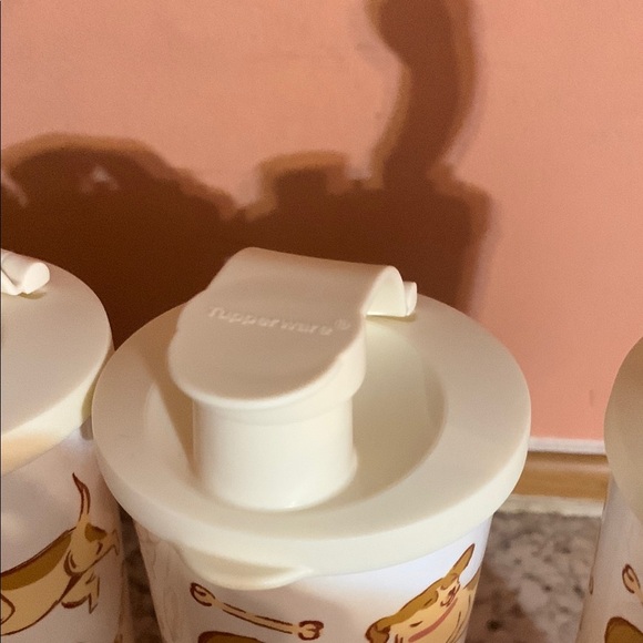 Cute Dog Print Shaker Bottles - Picture 6 of 6